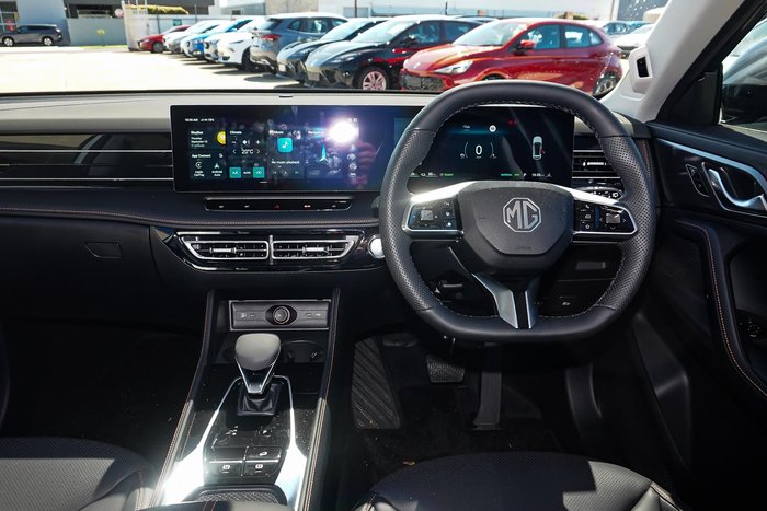 2025 MG HS Super Hybrid Essence