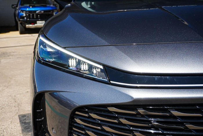 2025 MG HS Super Hybrid Essence