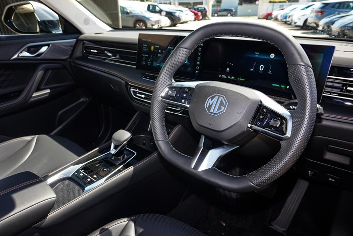 2025 MG HS Super Hybrid Essence