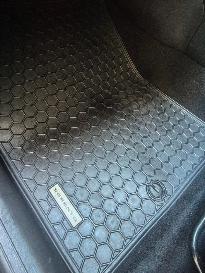 2022 Kia Sorento Sport