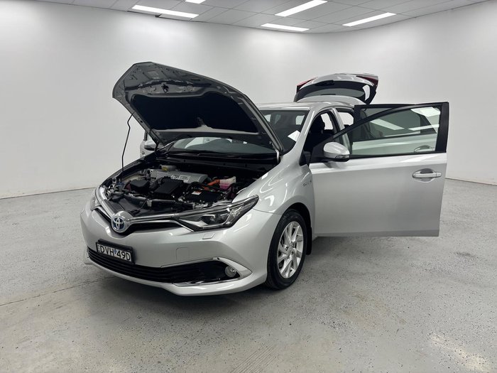 2016 Toyota Corolla Hybrid ZWE186R Silver Pearl
