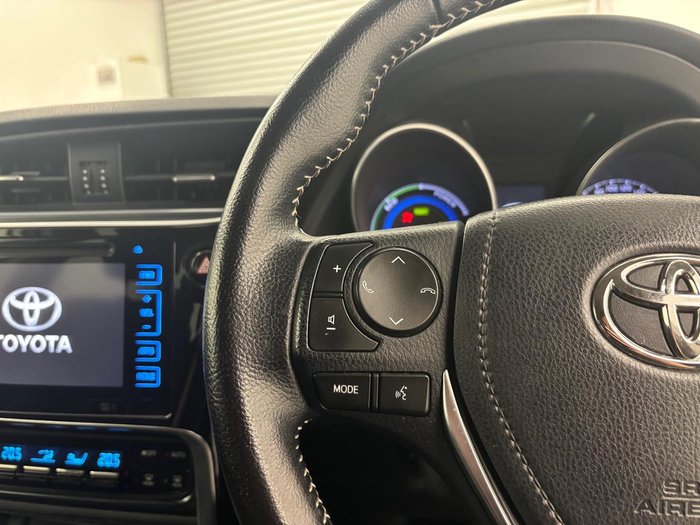 2016 Toyota Corolla Hybrid ZWE186R Silver Pearl