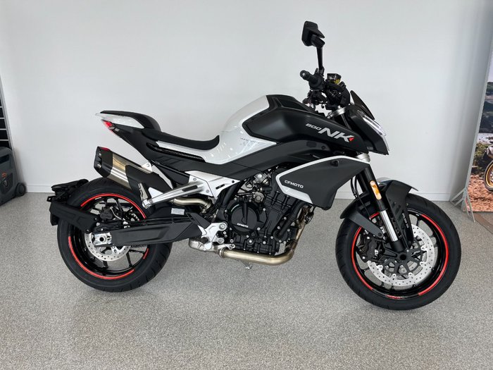 2023 CFMOTO 2023 CF MOTO 800NK SPORT NEBULA WHITE