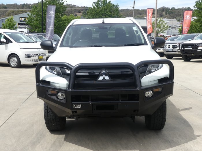 2021 Mitsubishi Triton GLX