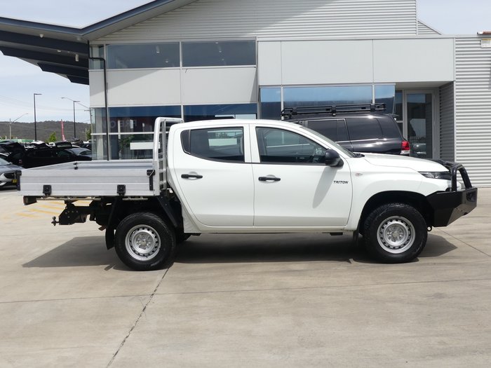 2021 Mitsubishi Triton GLX