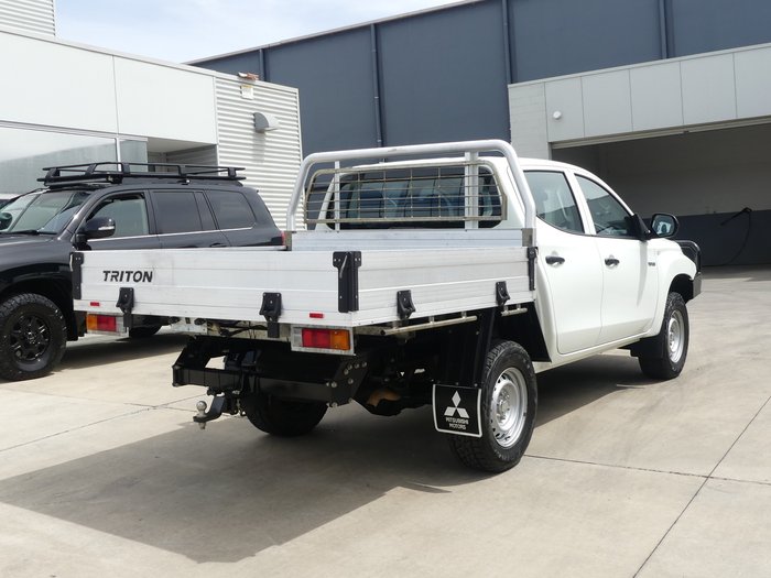 2021 Mitsubishi Triton GLX