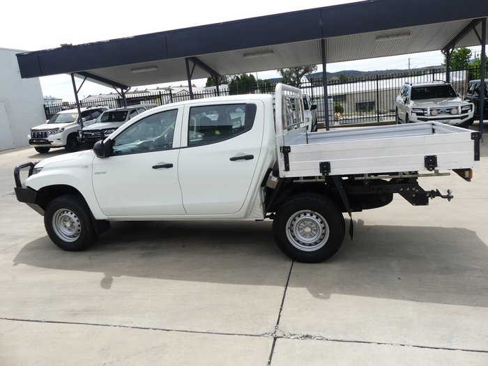 2021 Mitsubishi Triton GLX