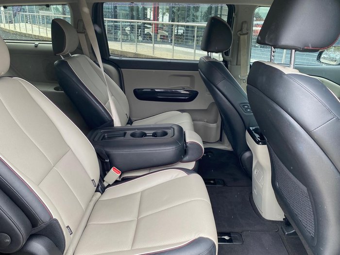 2018 Kia Carnival Platinum