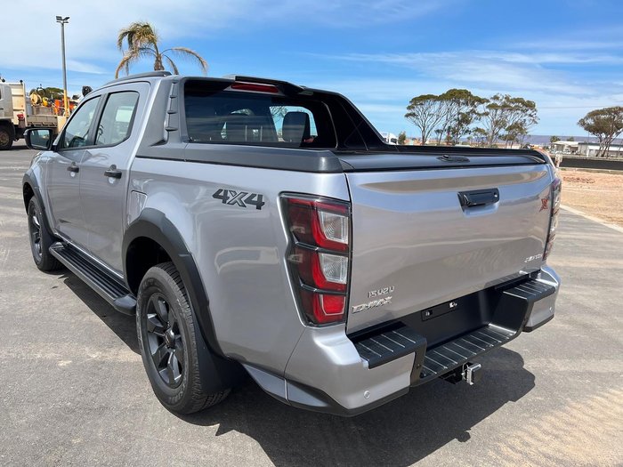 2025 Isuzu D-MAX X-TERRAIN