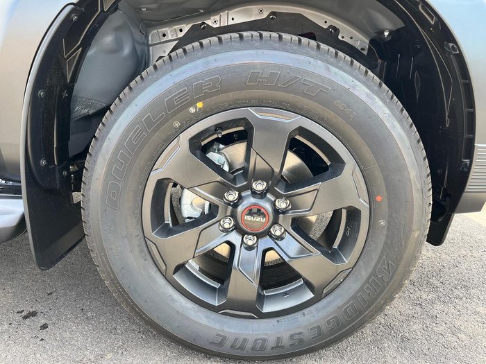 2025 Isuzu D-MAX X-TERRAIN