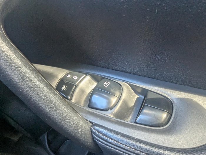 2015 Nissan X-TRAIL ST-L T32 Ivory Pearl