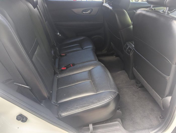 2015 Nissan X-TRAIL ST-L T32 Ivory Pearl