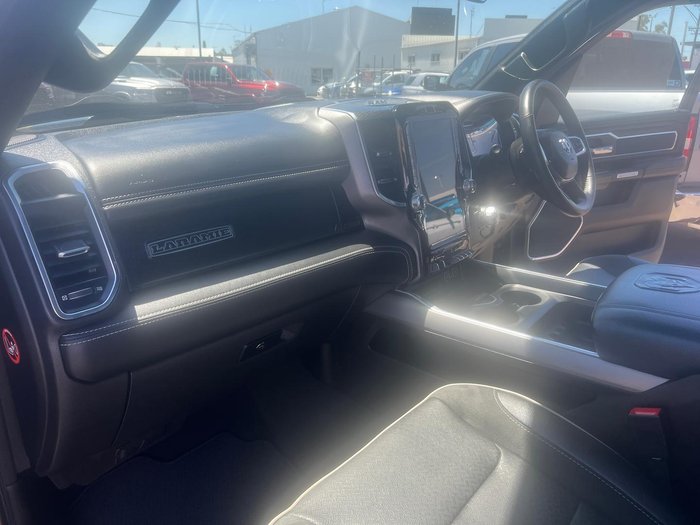 2023 RAM 1500 Laramie Sport RamBox