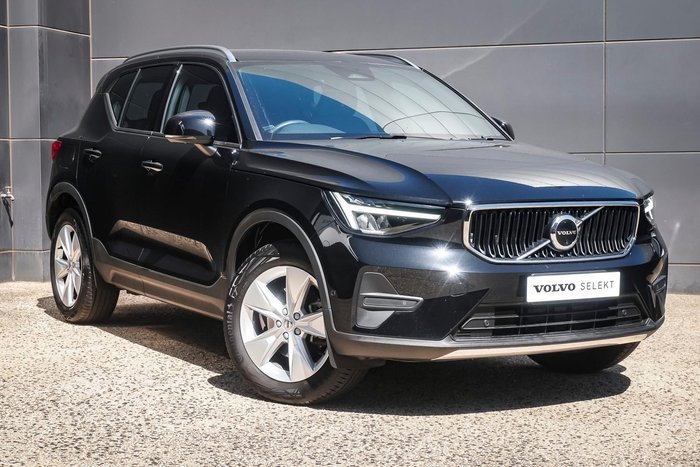 2023 Volvo XC40 Plus B4