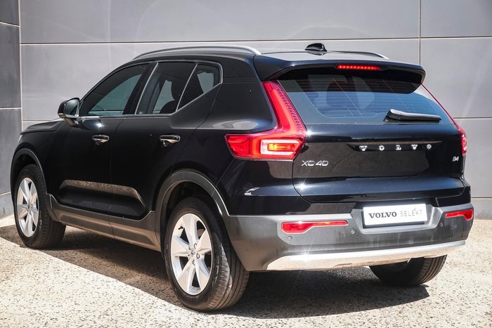 2023 Volvo XC40 Plus B4