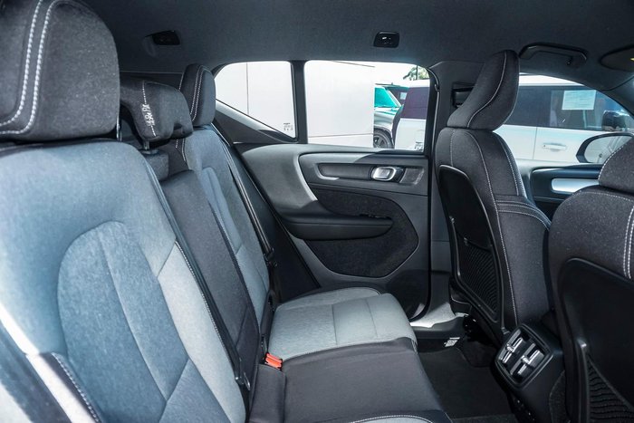 2023 Volvo XC40 Plus B4