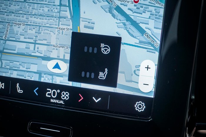 2023 Volvo XC40 Plus B4