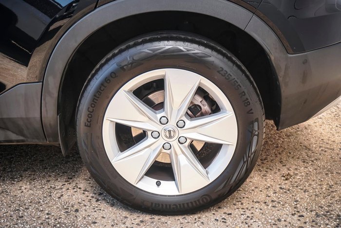 2023 Volvo XC40 Plus B4