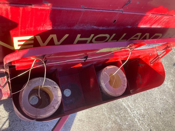 1980 New Holland 317