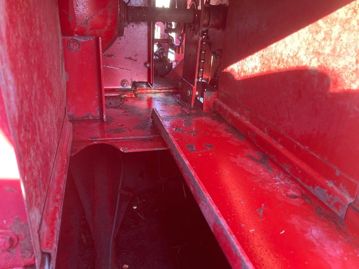 1980 New Holland 317