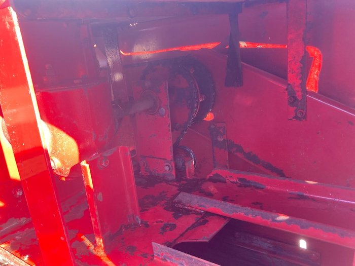 1980 New Holland 317