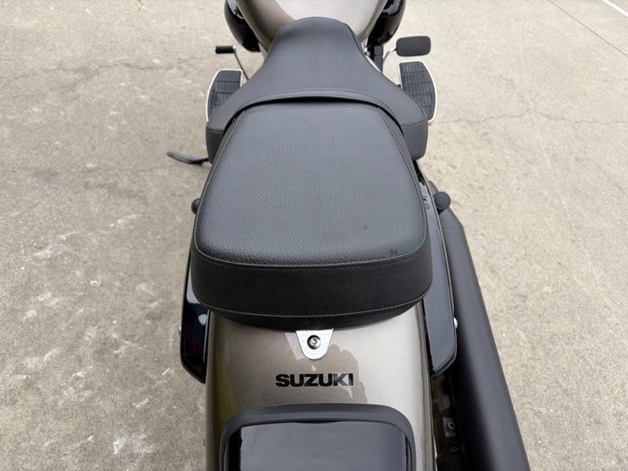 2018 Suzuki BOULEVARD C90T (VL1500B) Grey