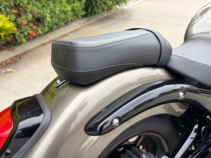 2018 Suzuki BOULEVARD C90T (VL1500B) Grey