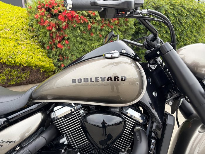 2018 Suzuki BOULEVARD C90T (VL1500B) Grey