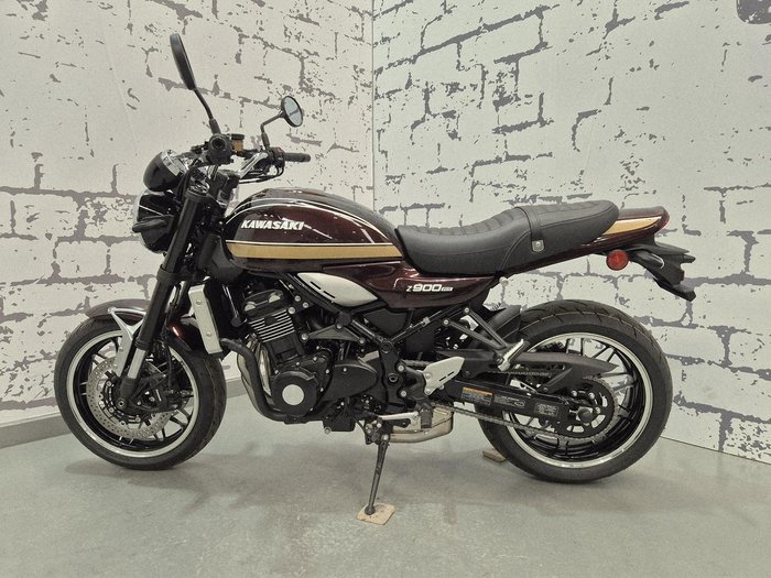2025 Kawasaki Z900RS (Z900C) Z Purple