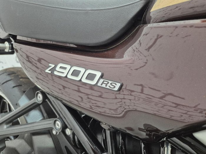 2025 Kawasaki Z900RS (Z900C) Z Purple