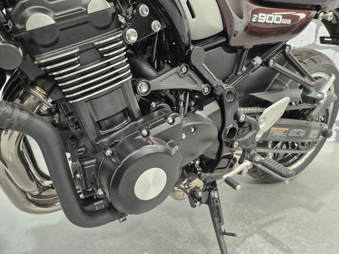 2025 Kawasaki Z900RS (Z900C) Z Purple