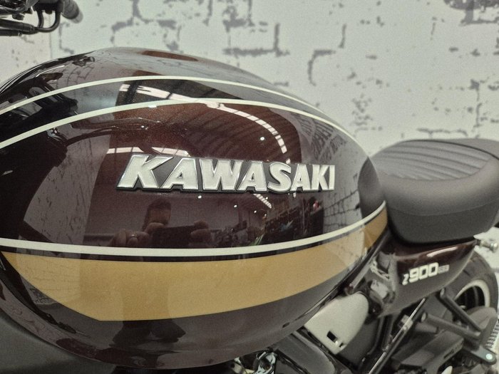 2025 Kawasaki Z900RS (Z900C) Z Purple