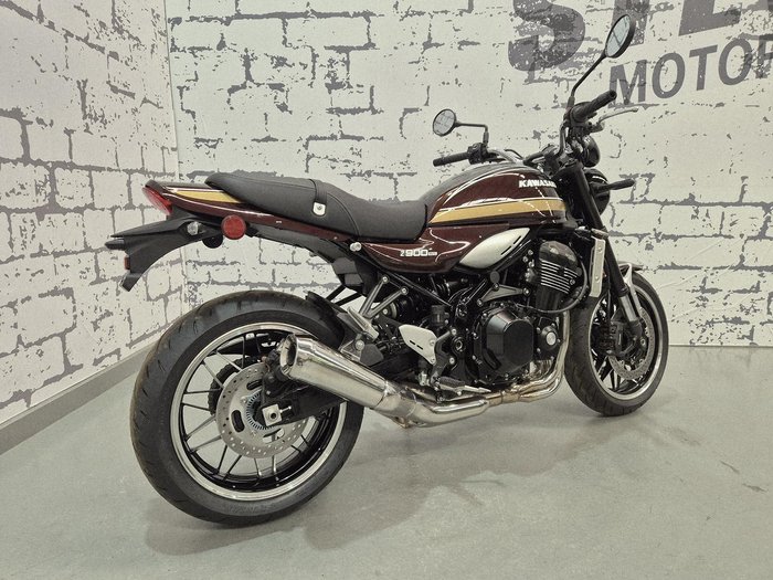2025 Kawasaki Z900RS (Z900C) Z Purple