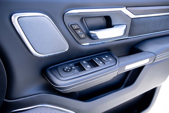 2024 RAM 1500 Laramie Sport Hurricane SO RamBox