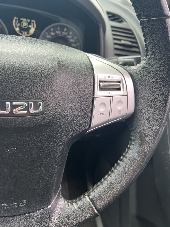 2016 Isuzu MU-X LS-T