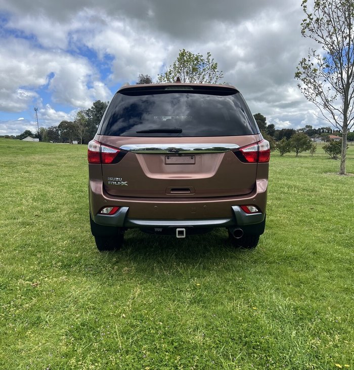 2016 Isuzu MU-X LS-T