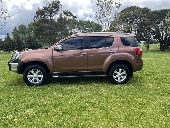 2016 Isuzu MU-X LS-T