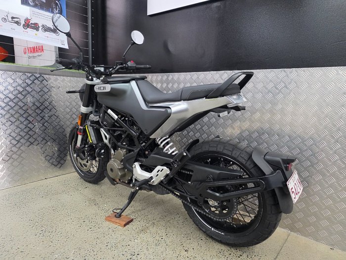 2020 HUSQVARNA SVARTPILEN 401 Grey