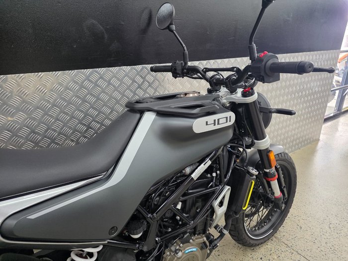 2020 HUSQVARNA SVARTPILEN 401 Grey