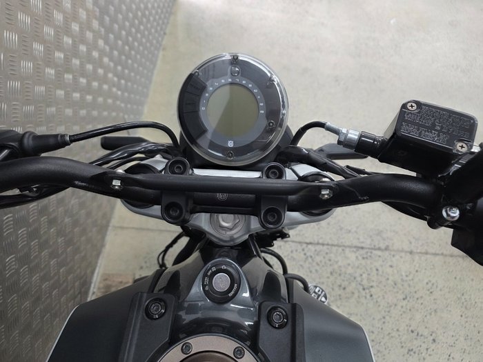 2020 HUSQVARNA SVARTPILEN 401 Grey