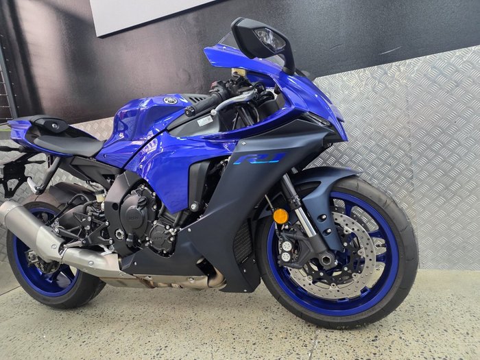 2023 Yamaha YZF-R1 BLUE