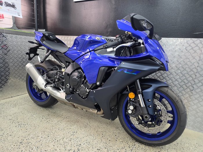 2023 Yamaha YZF-R1 BLUE