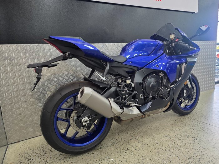 2023 Yamaha YZF-R1 BLUE