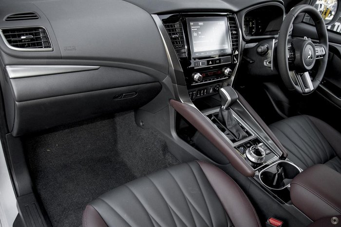 2025 Mitsubishi Pajero Sport GSR