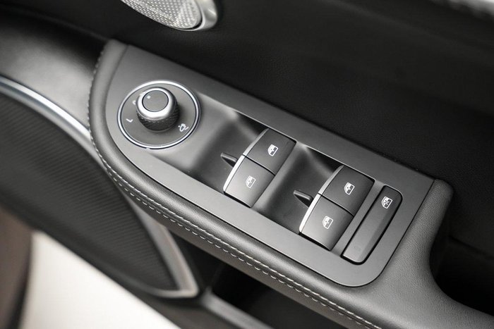 2022 Alfa Romeo Giulia Quadrifoglio