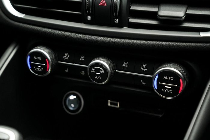 2022 Alfa Romeo Giulia Quadrifoglio