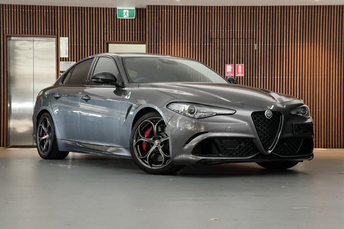 2022 Alfa Romeo Giulia Quadrifoglio