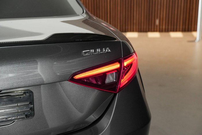 2022 Alfa Romeo Giulia Quadrifoglio