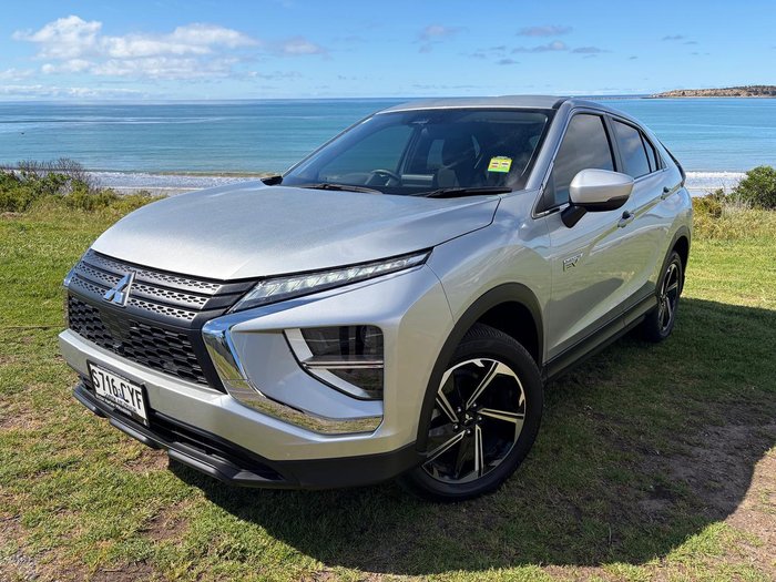 2023 Mitsubishi Eclipse Cross PHEV ES