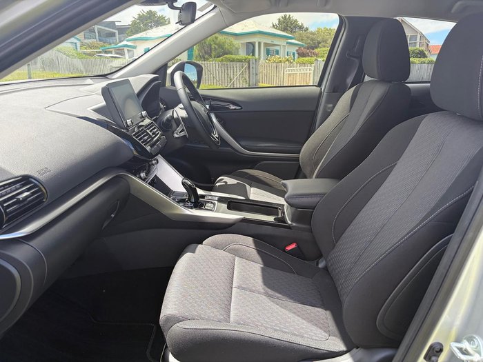 2023 Mitsubishi Eclipse Cross PHEV ES